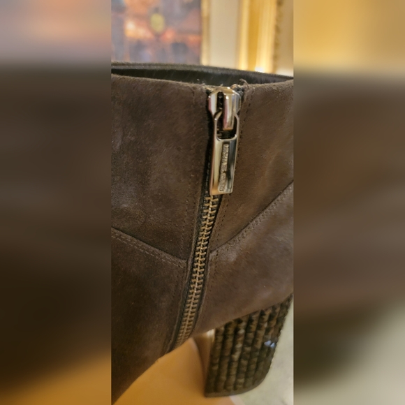 MICHAEL KORS GRAY SUEDE BOOTIE BLACK CRYSTAL HIGH HEEL BOOTS SIDE ZIPPER SZ 9.5 - Picture 4 of 11